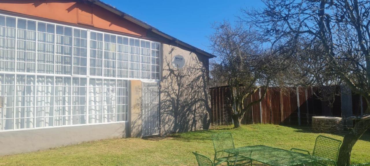 Green Thumb Farm Stay Ermelo Εξωτερικό φωτογραφία